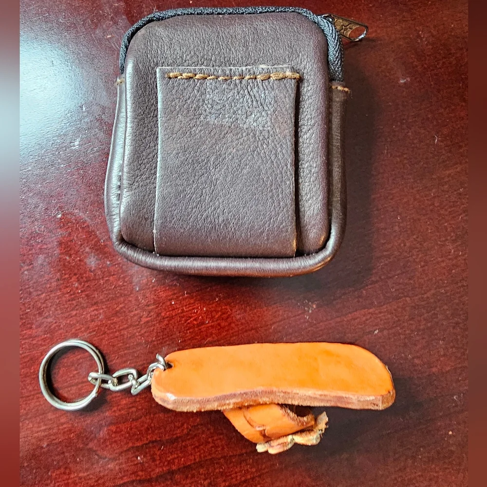 Set of Two Leather Costa Rica Keychain and coin pouch souvenirs NWOT - Picture 2 of 6
